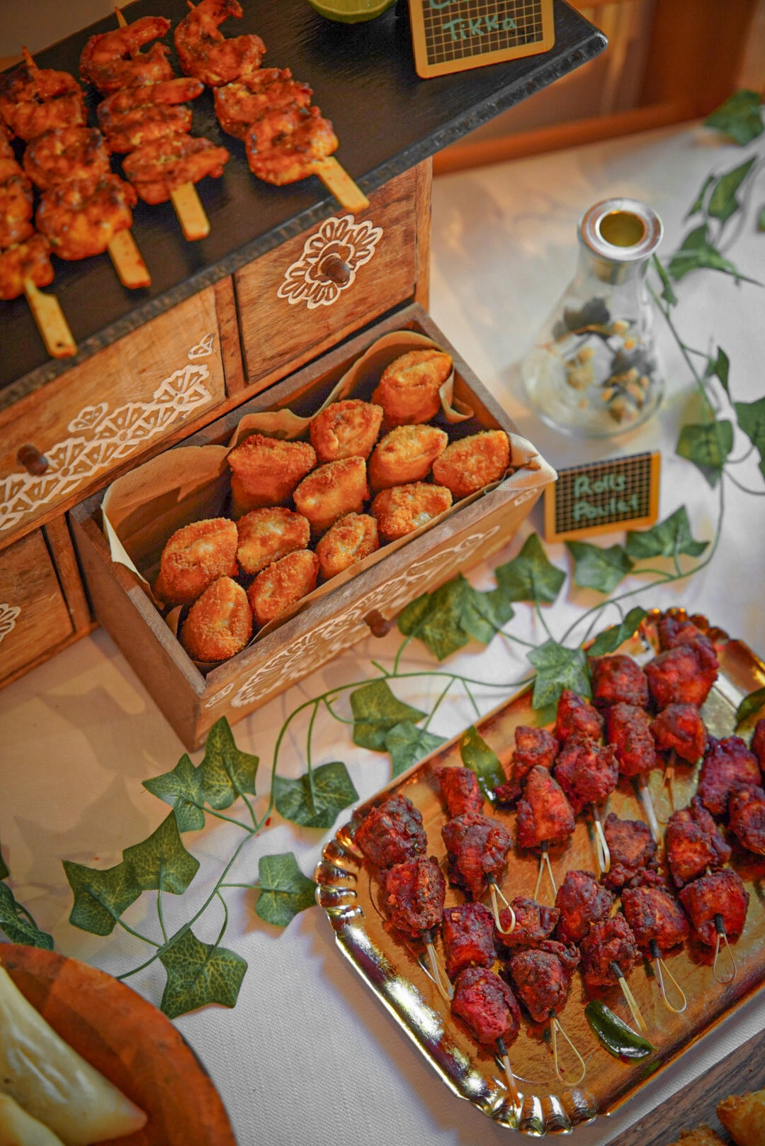 bolly-street-cuisine-indienne-haute-savoie-assortiment-snacks